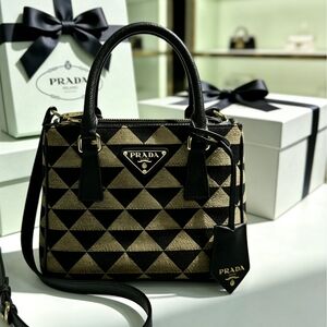<AUTHENTIC>Prada Galleria Mini Bag in Symbole Jacquard
